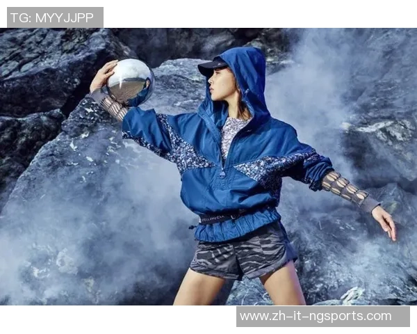 足球模特图片展示运动与时尚的完美结合引领潮流新风尚 足球模特图片展示运动与时尚的完美结合引领潮流新风尚